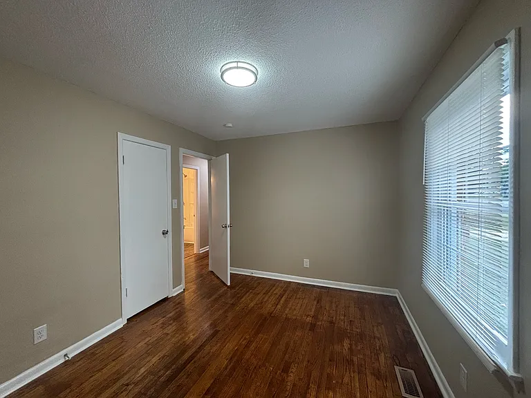 2614 Dumfries Dr — Photo 14