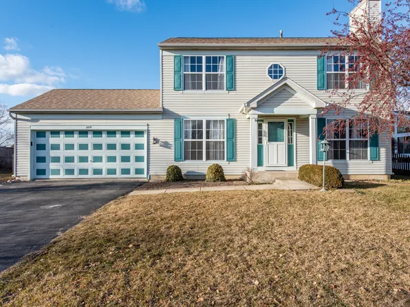 885 Tiffany Farms Rd, Antioch, IL 60002