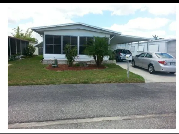 648 Fairmount Dr, North Port, FL 34287