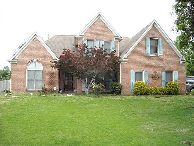 1st image of 7686 Red Hill Dr