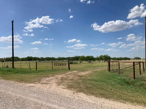 1182 Jim Maddox Rd, Henrietta, TX 76365