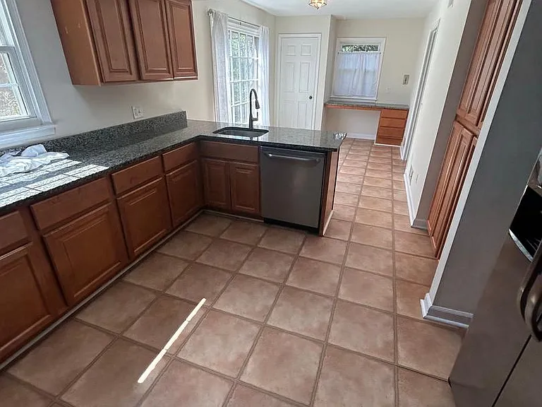 3816 Ridgelea Dr — Photo 9