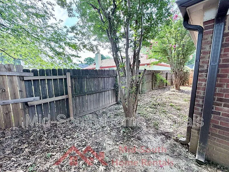 5626 Tulip Tree Dr — Photo 24