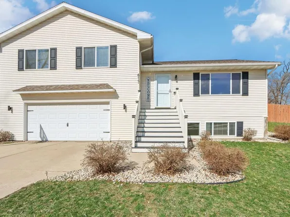 615 Grove Street, Portage, WI 53901