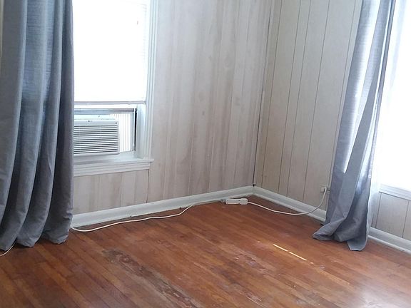 3rd image of 158 Parmly Ave