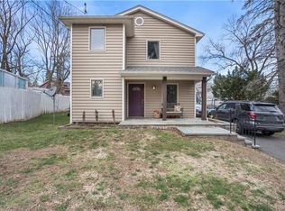 3 Chestnut St, Stony Point, NY 10980