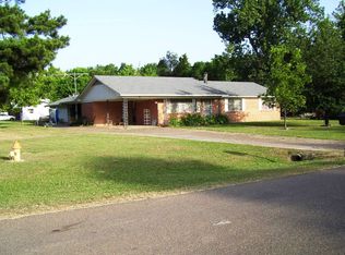 421 Click St, Ashdown, AR 71822