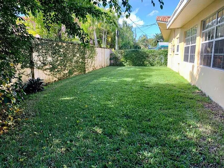 3230 Aqua Vista Dr — Photo 33