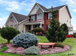 62 Sherry Ln, New Oxford, PA 17350