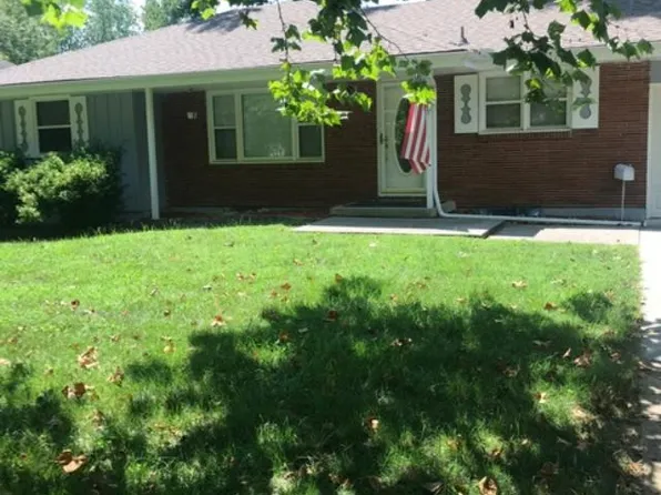 7926 Hedges Ave, Raytown, MO 64138