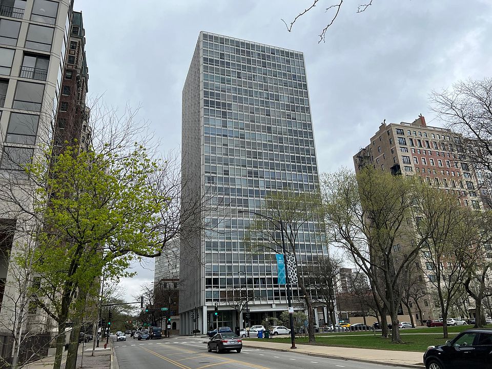 1st image of 2400 N Lakeview Ave APT 602