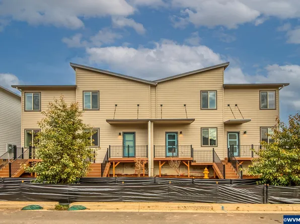 2069 Strong Rd SE, Salem, OR 97302