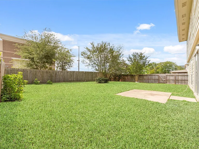 14431 Parkesgate Dr — Photo 36