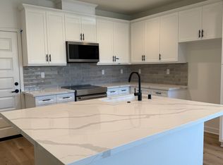 695 Metric Rd, San Marcos, CA 92078