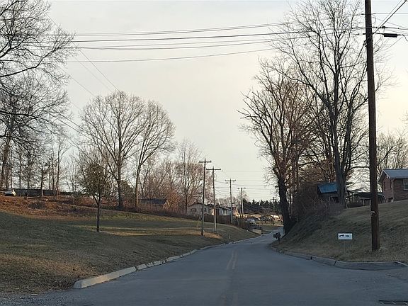 4th image of 1106 Shell Rd