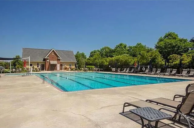 800 Cotswold Ct — Photo 34
