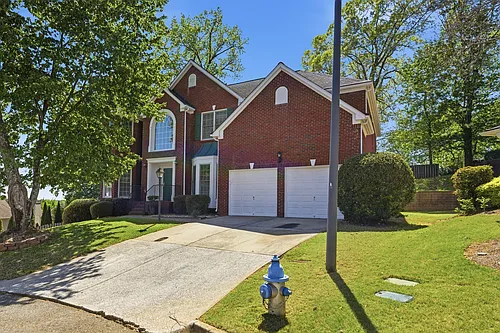 1702 Clay Brooke Ct SE Photo 1