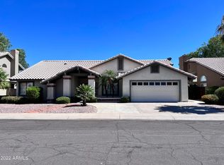 6933 W Sack Dr, Glendale, AZ 85308
