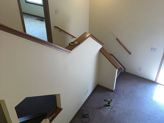 4th image of 938 Thornhill Dr