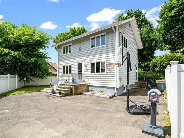 19 Belcher St, Winthrop, MA 02152