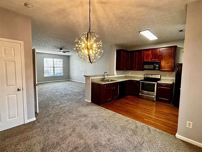 4249 High Park Ln — Photo 8