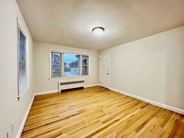 167 Norwood Ave — Photo 9