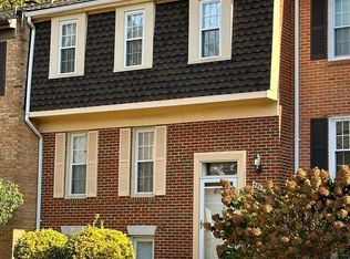 5863 Banning Pl, Burke, VA 22015