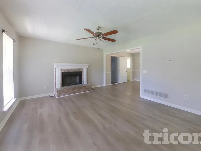 10 Cardinal Ct — Photo 2