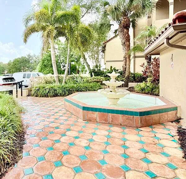 2400 Feather Sound Dr #417 — Photo 4