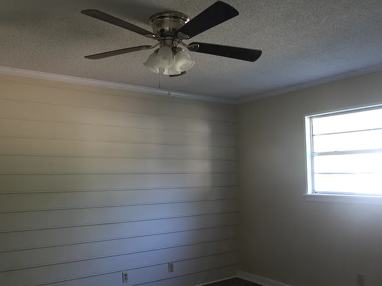 2510 Beachview Dr — Photo 4