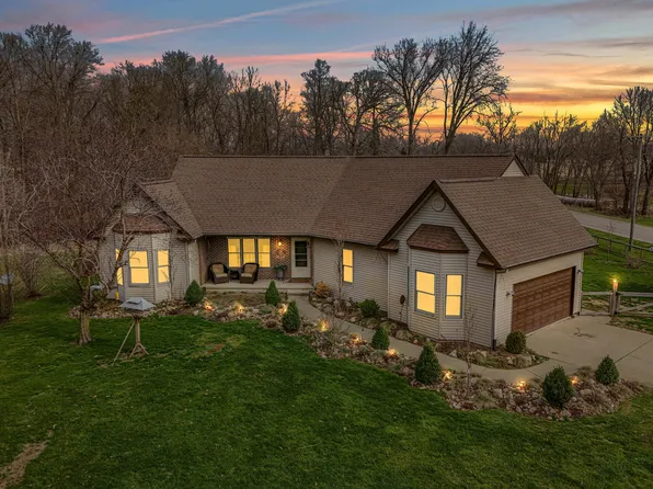 298 Knollwood Ct, Coldwater, MI 49036