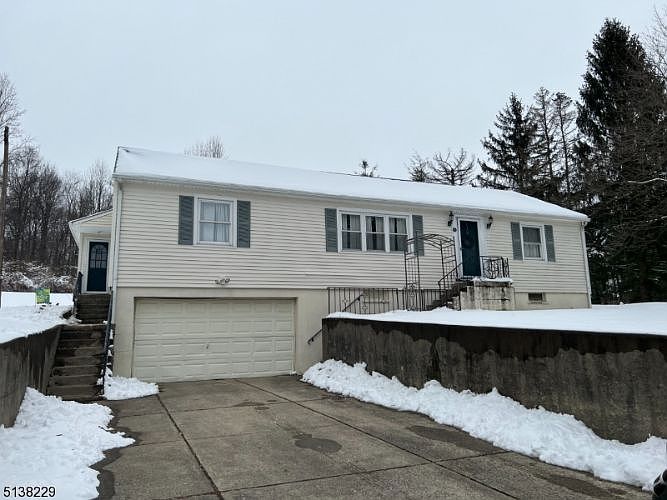 1st image of 80 Russling Rd