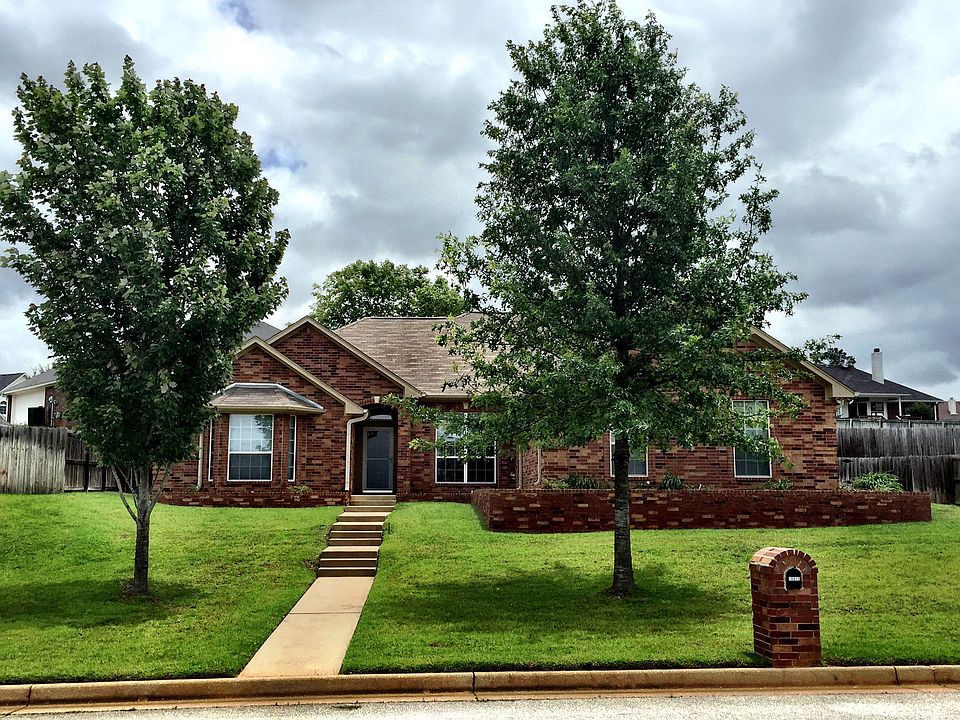 1st image of 16615 Beauregard Dr