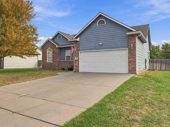 2nd image of 4222 N Dellrose Cir