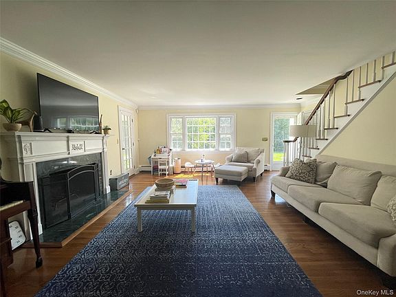 4th image of 6 Beech Hill Rd