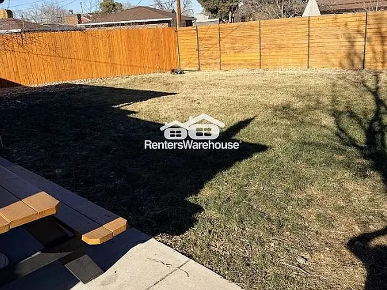 3315 E 31st Ave — Photo 26
