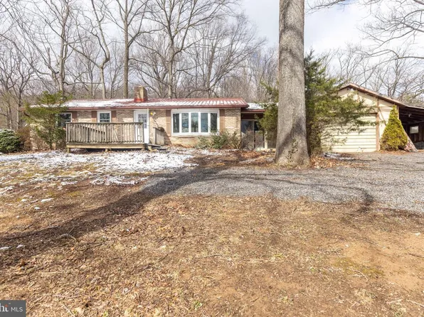 8493 Fort McCord Rd, Chambersburg, PA 17202