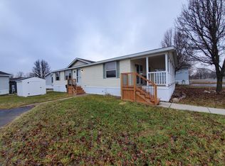 138 Scarlet Oak Ln, Oxford, MI 48371