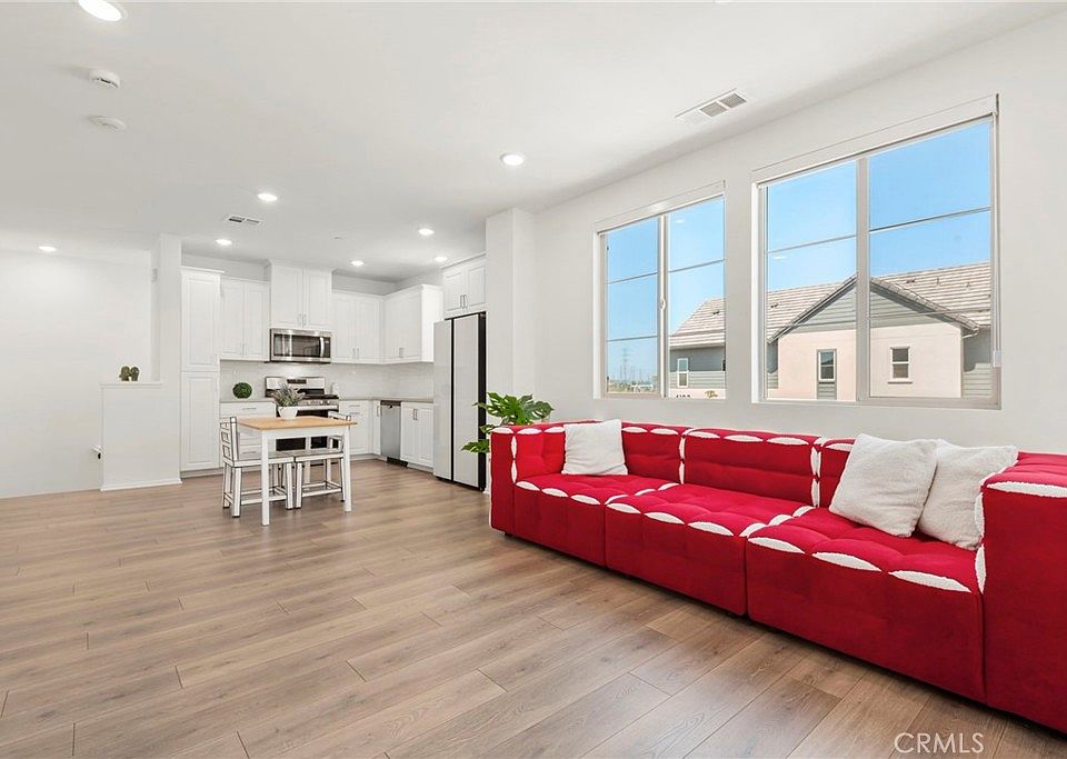 1st image of 4102 S Limecrest Paseo #1