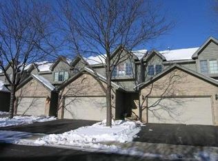 963 Millcreek Cir, Elgin, IL 60123