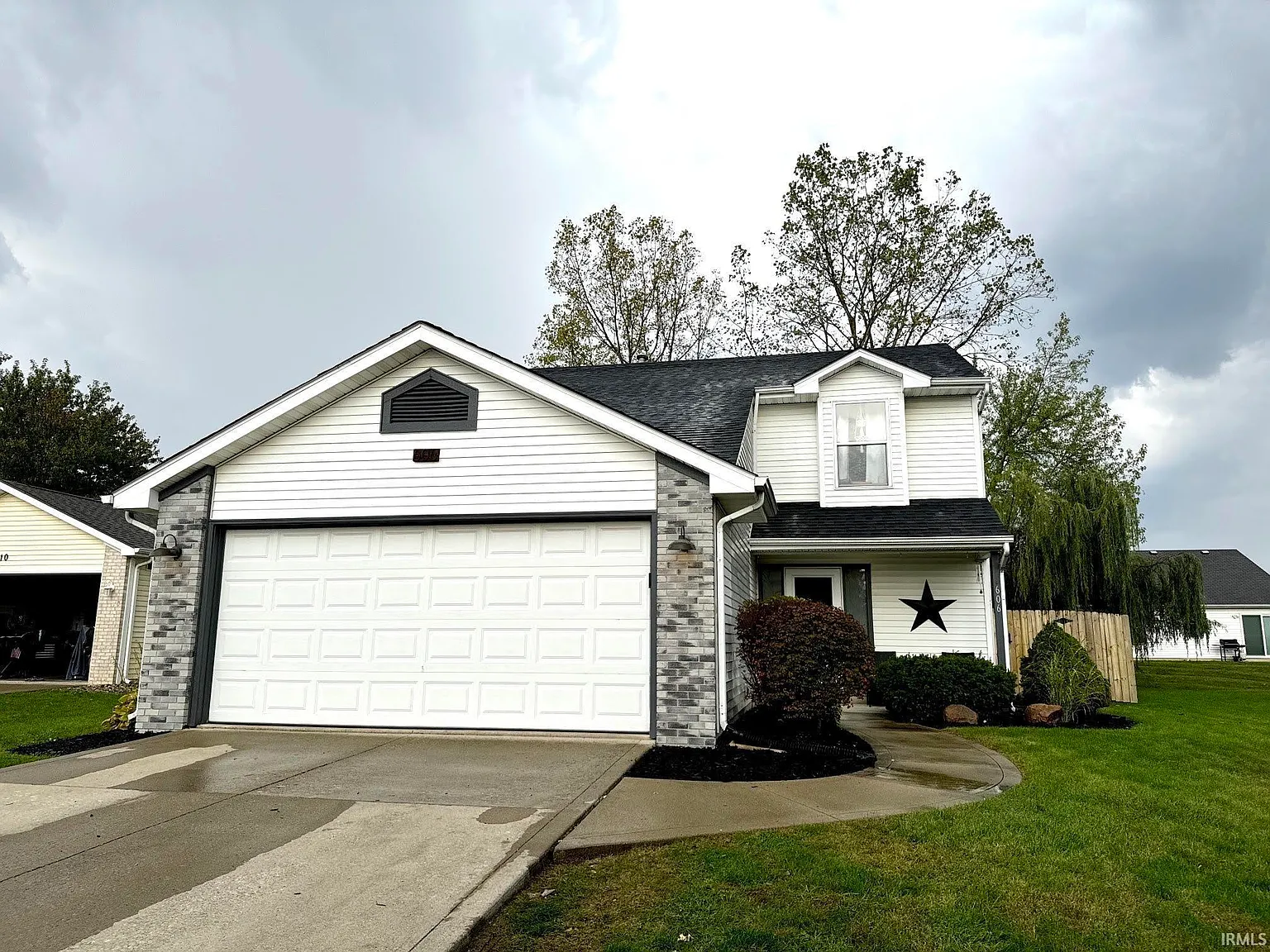 606 Bradfield Dr photo 1