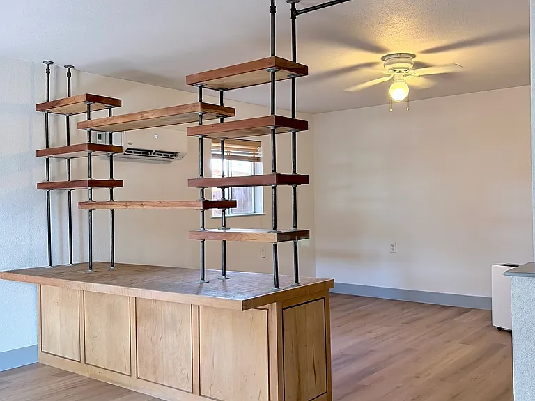 2419 Wilson St — Photo 3