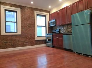 2138 35th St APT 2G, Astoria, NY 11105