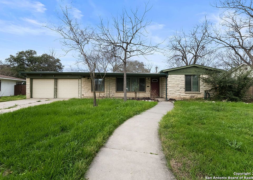 1st image of 327 BEVERLY DR