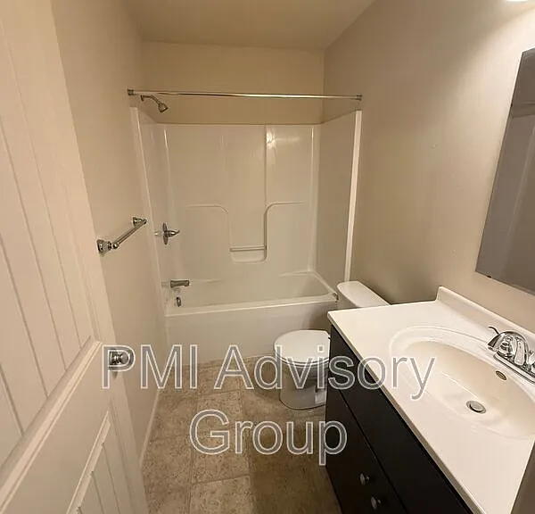 3320 SE Taurus Ave — Photo 7