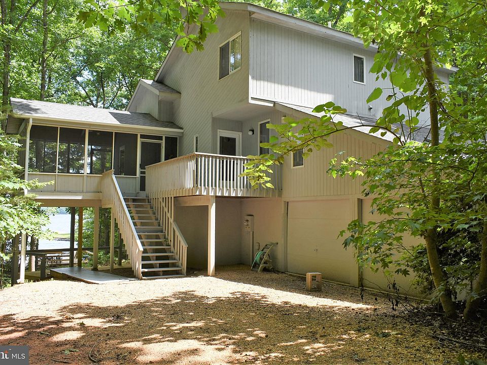 1st image of 403 Lake Anna Dr