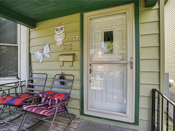 5th image of 22 Cheever St