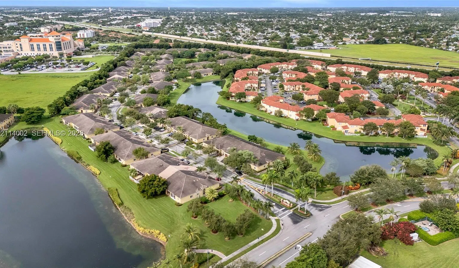 Villas At Carmel Condo No — Photo 4