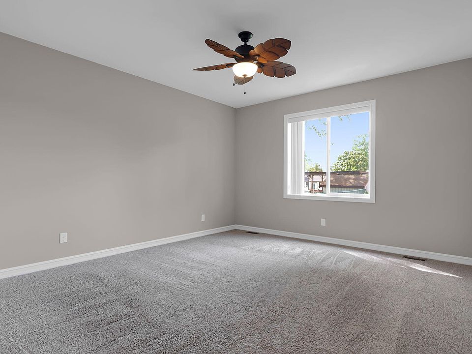 48484 Jefferson Ave, photo 22