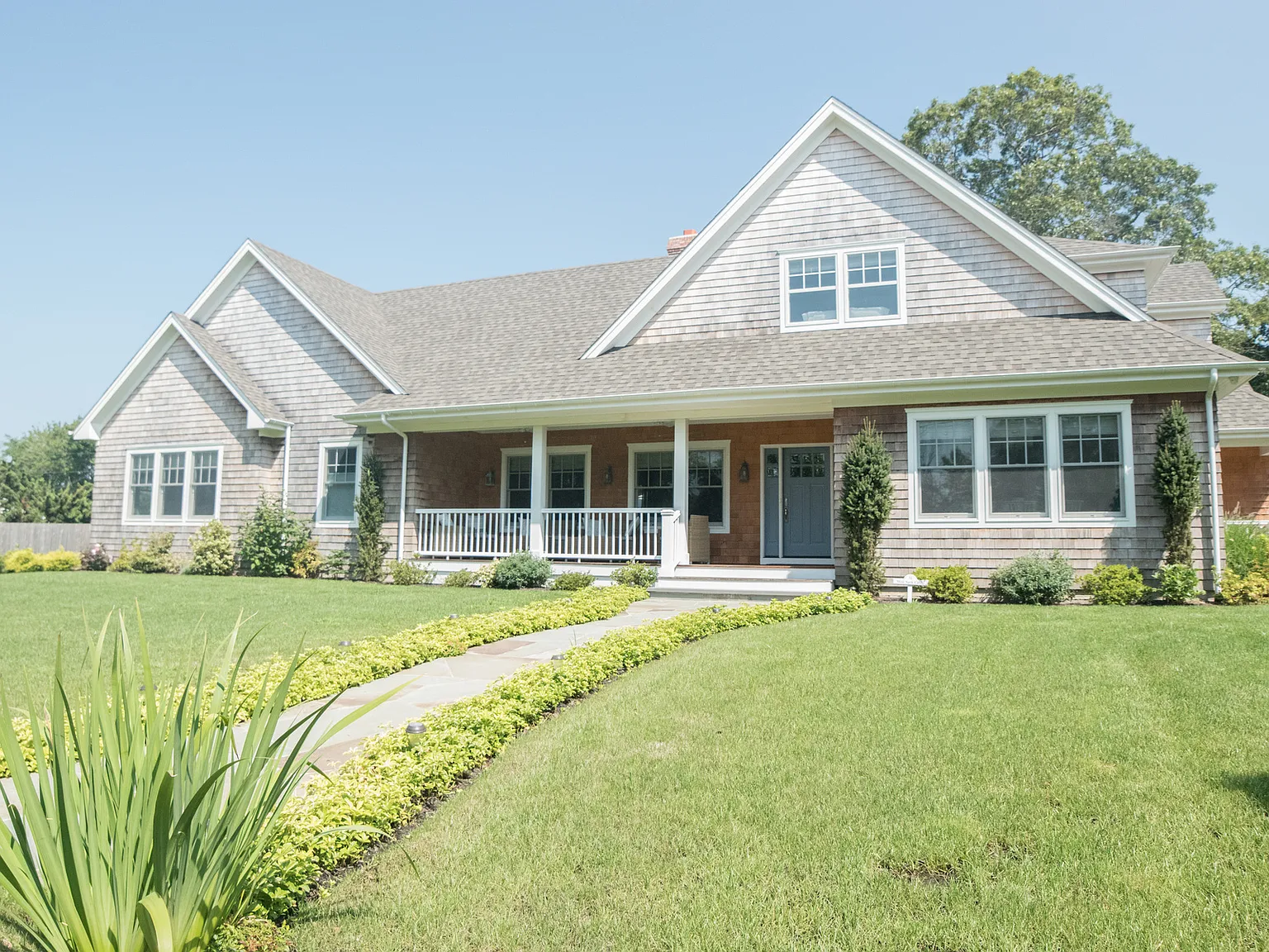 Beautiful Bay View Southampton Rental — Photo 2